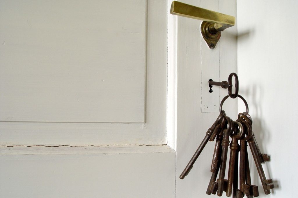Altes schloss öffnen ohne schlüssel | Schlüssel steckt von innen. 2020